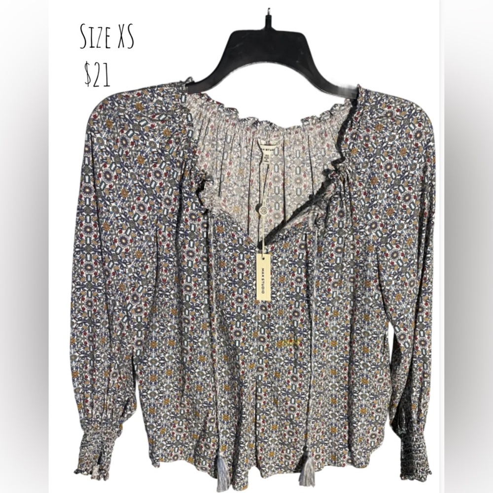 Max Studio Blouse, size XS, nwt